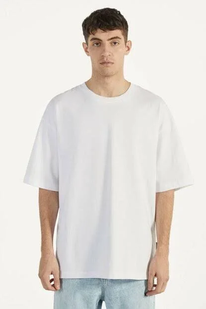 Beyaz Oversize Tişört · RM-İK-TDY-398
